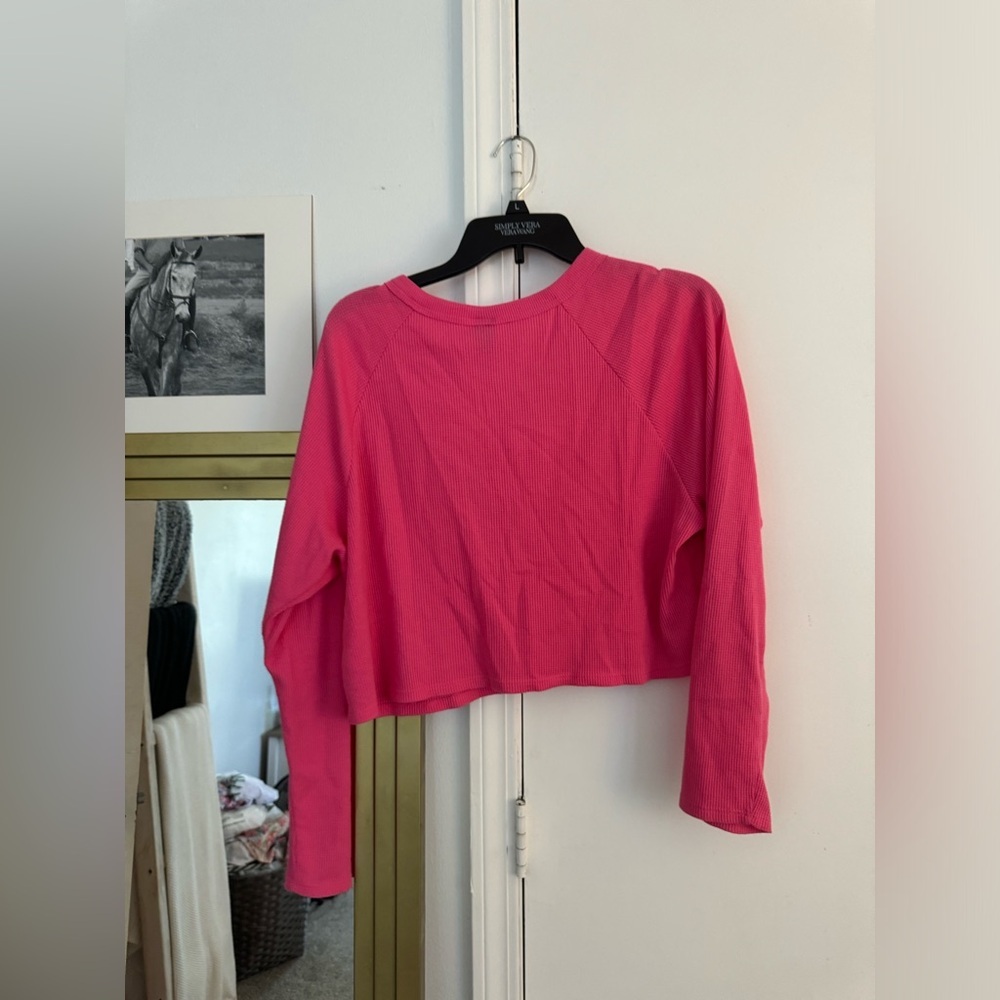 Wild Fable Women's Long Sleeve V-Neck Waffle Boxy T-Shirt - - Picture 4 of 4